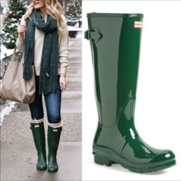 Hunter Shoes - 🆕 HUNTER green gloss tall rain boots- size 9